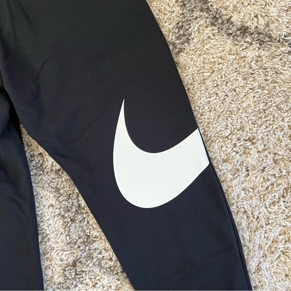 ✔️NWT✔️ NIKE Sportswear Swoosh Swoosh Logo Jogger Pants - Picture 10 of 13
